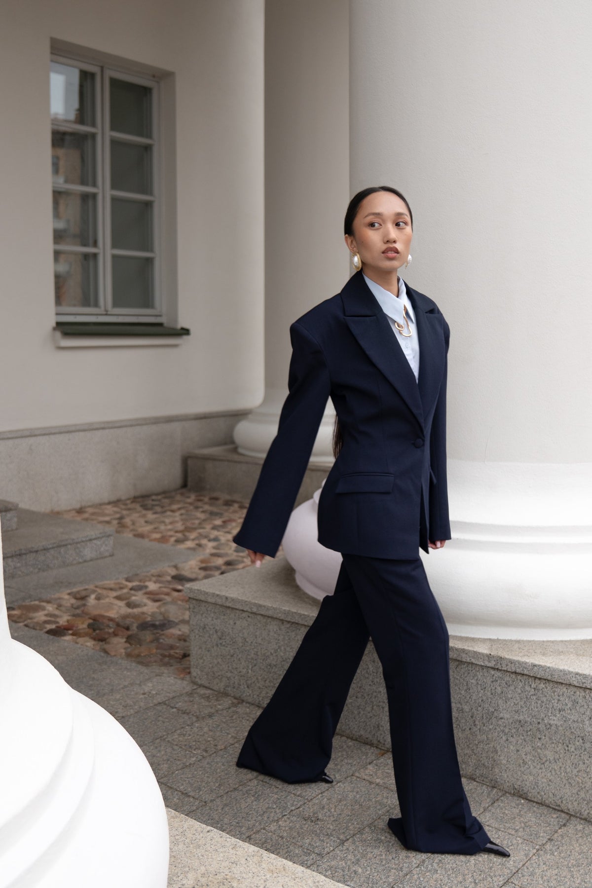 CRYSTAL - Sculpted blazer in Deep Navy