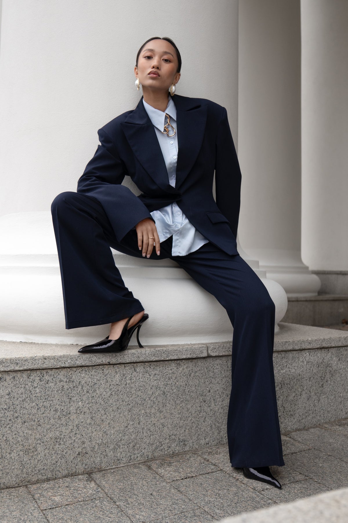 CONFIDENCE - Flare trousers in Deep Navy