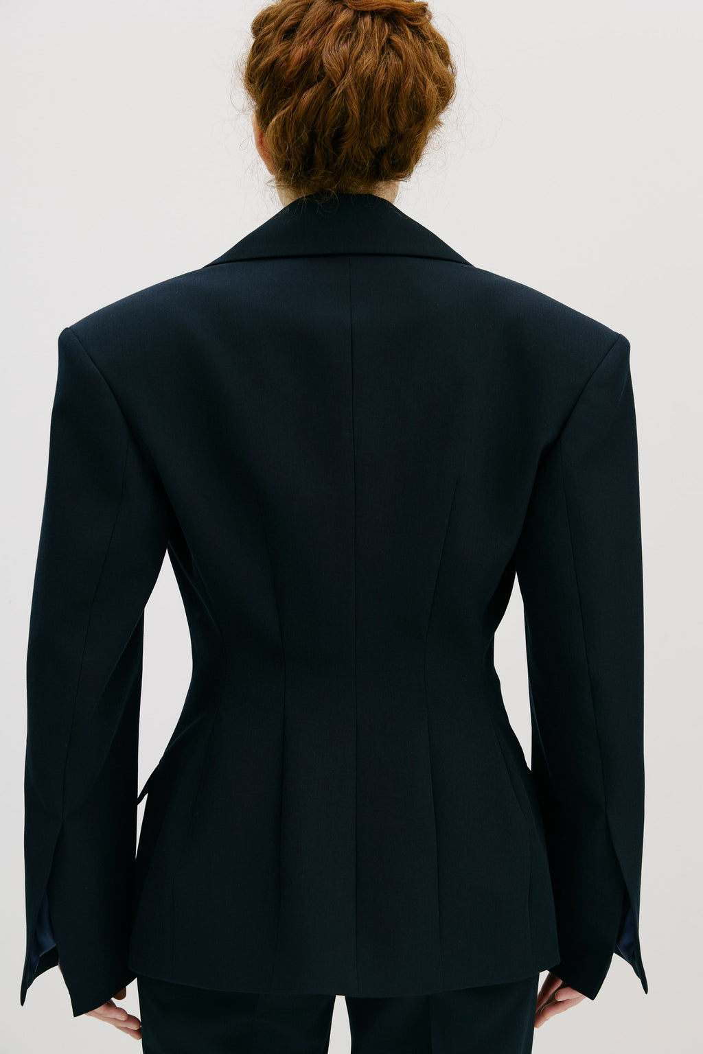 CRYSTAL - Sculpted blazer in Deep Navy