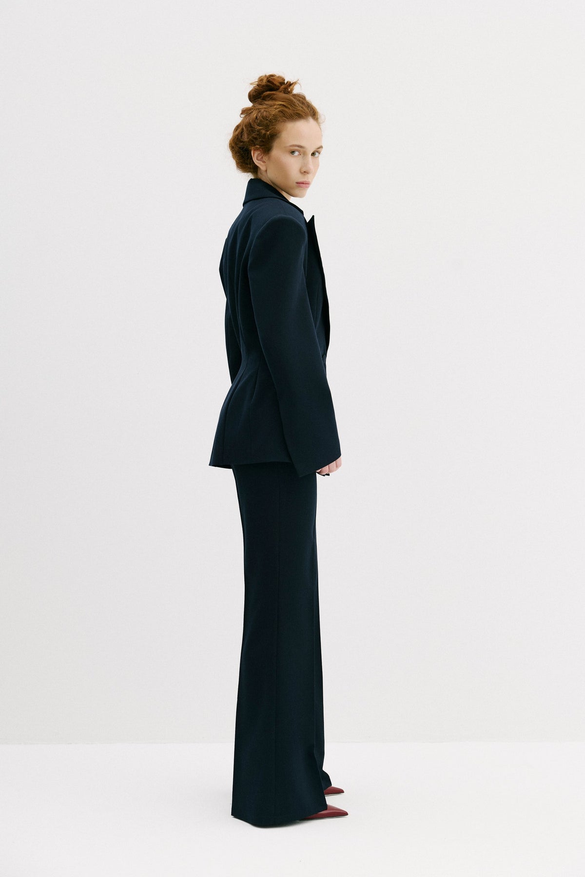 CONFIDENCE - Flare trousers in Deep Navy