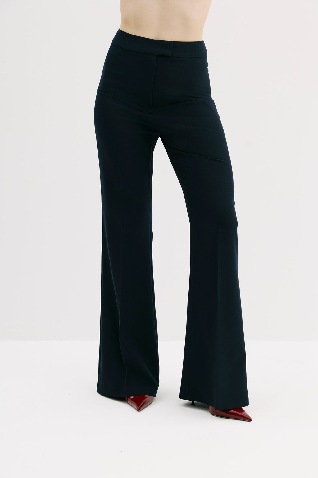 CONFIDENCE - Flare trousers in Deep Navy